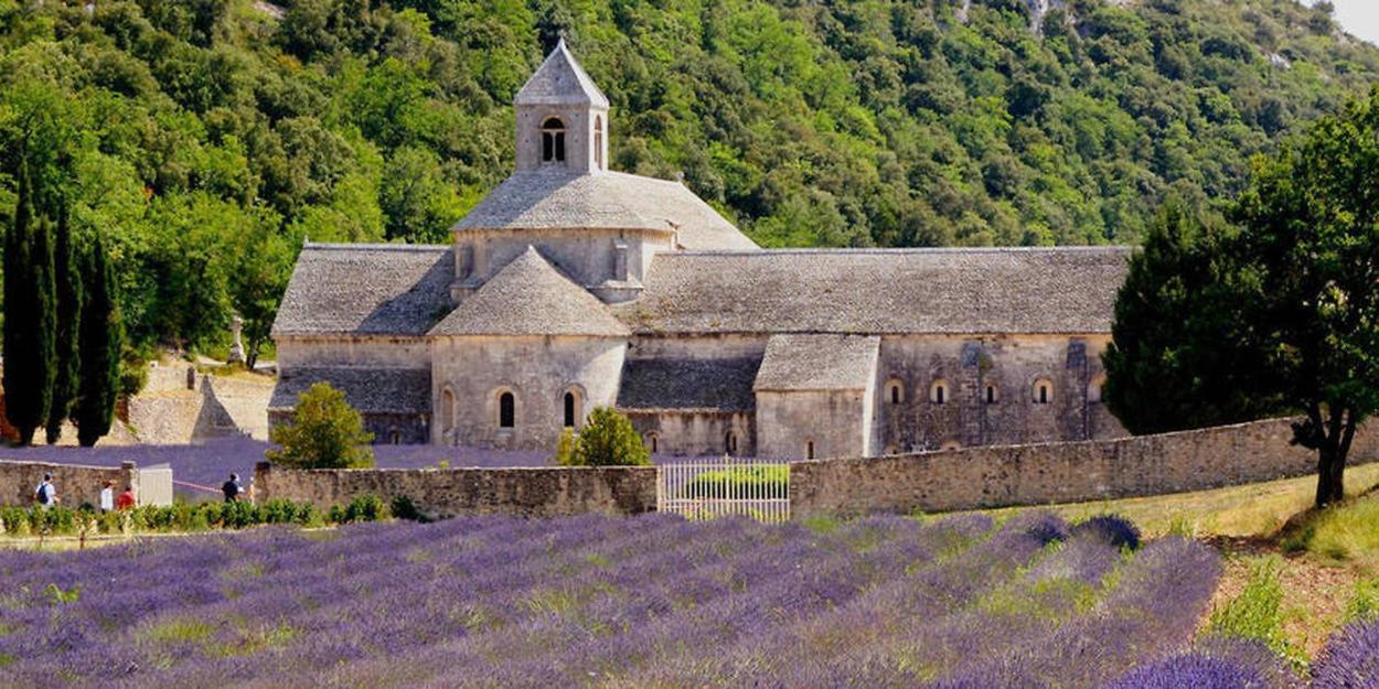 Le Mas Saint Jean Mezoargues Exterior photo